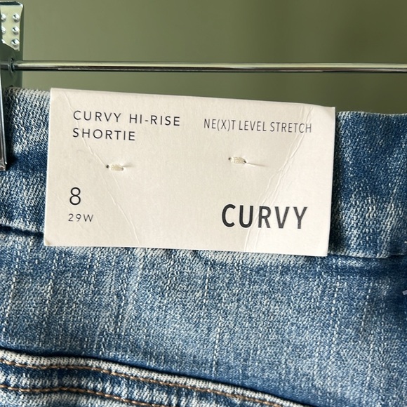 American Eagle Curvy Hi-Rise Shortie - Ne(x)t Level Stretch - Picture 3 of 3